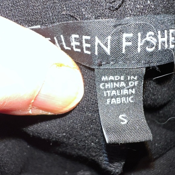 EILEEN FISHER ITALIAN BLACK PONTE KNIT LEGGINGS SIZE SMALL - Picture 3 of 3